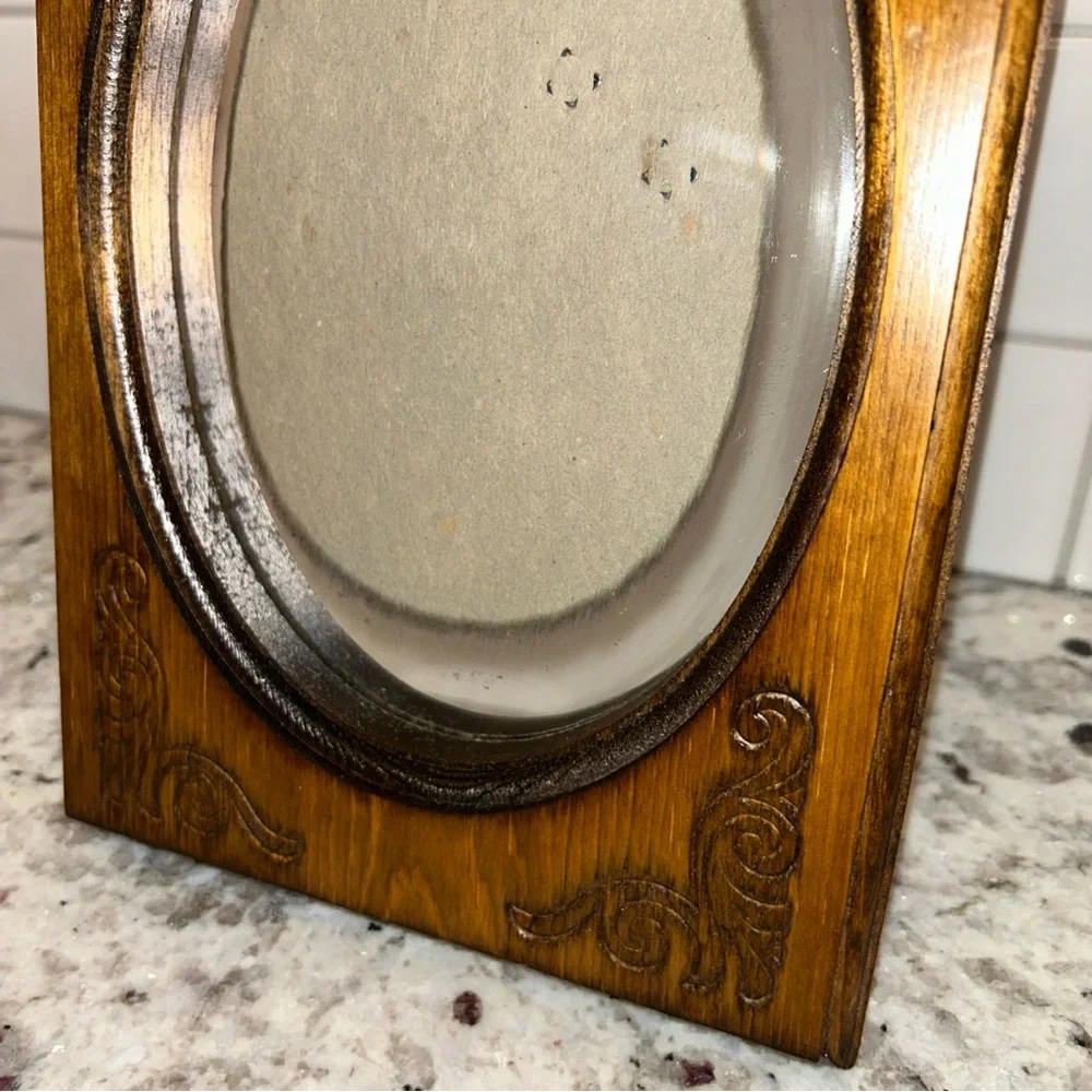 Vintage Wooden Oval Picture Frame